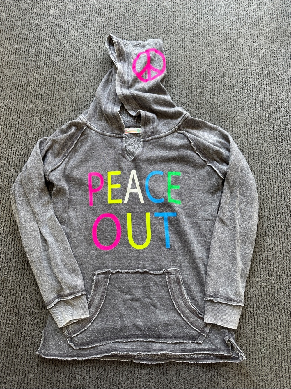Vintage Havana Gray Hoodie with Neon 'PEACE OUT' Graphic